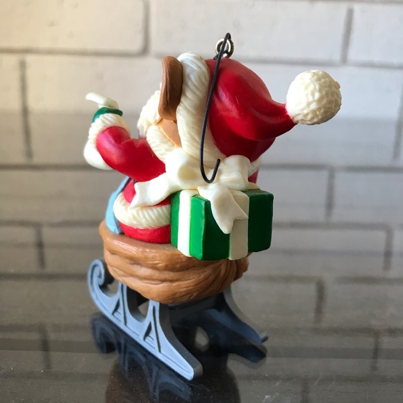 Avon Christmas Ornament 1983 Melvin P Merry Mouse Nut Shell Sled Box Vintage - Picture 8 of 10